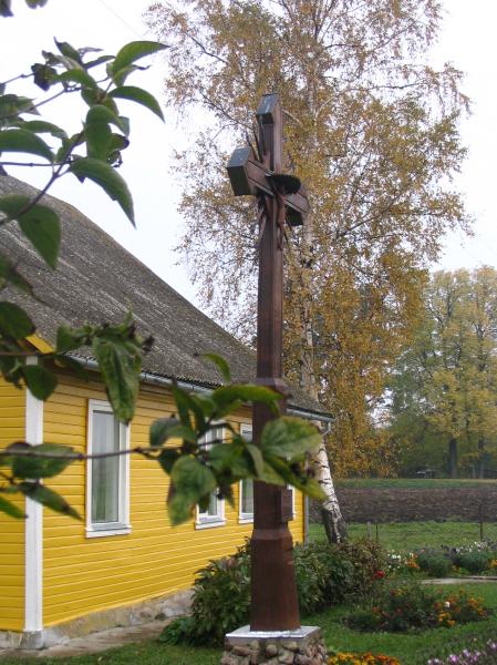 Kryžius Jovaišaitės sodyboje, Norelių kaime